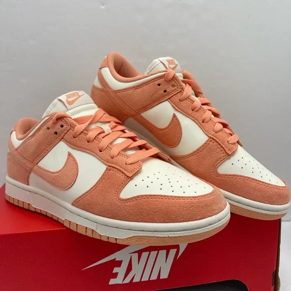 NIKE WMNS DUNK LOW SOFT PEARL/APRICOT AGATE-WHITE
 Athletic Sneakers - Picture 2 of 16